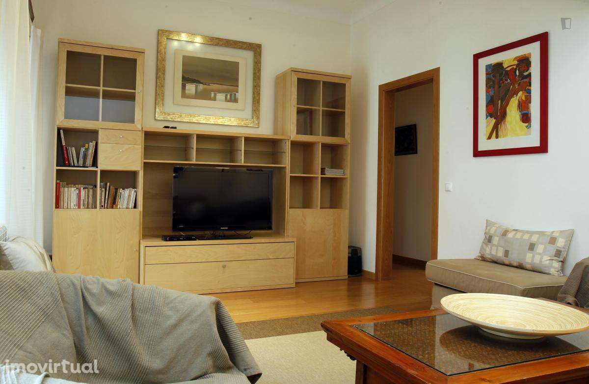 Quarto - localizado em Alameda Lisbon - Grande imagem: 5/13