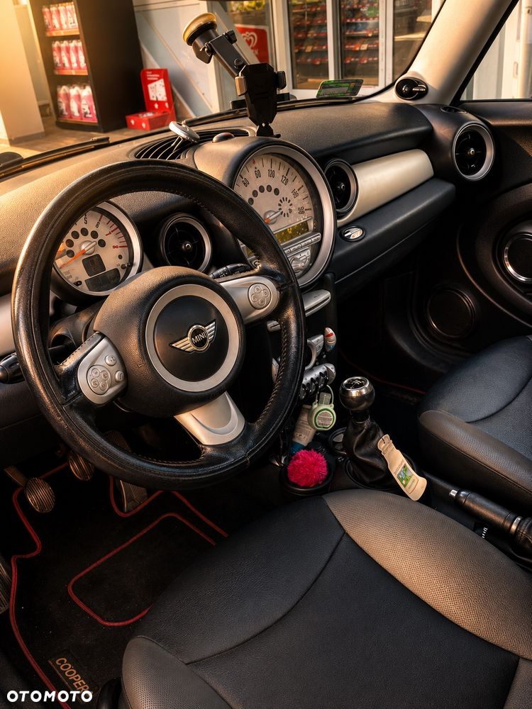 MINI Cooper Standard - 6