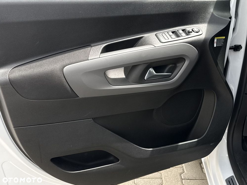 Toyota Proace City Verso 1.2 D-4T Family - 23