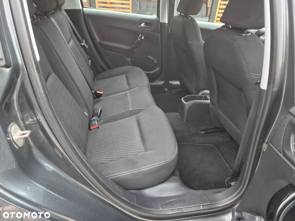 Peugeot 208 1.2 PureTech Active - 23