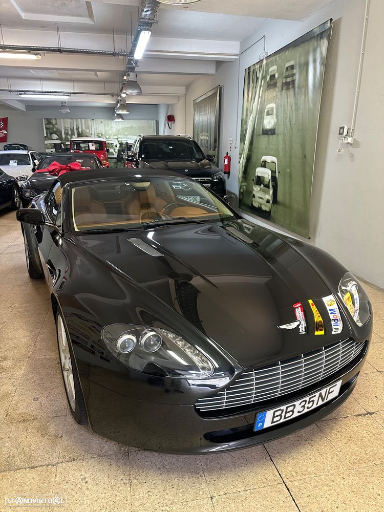 Aston Martin Vantage Roadster - 17