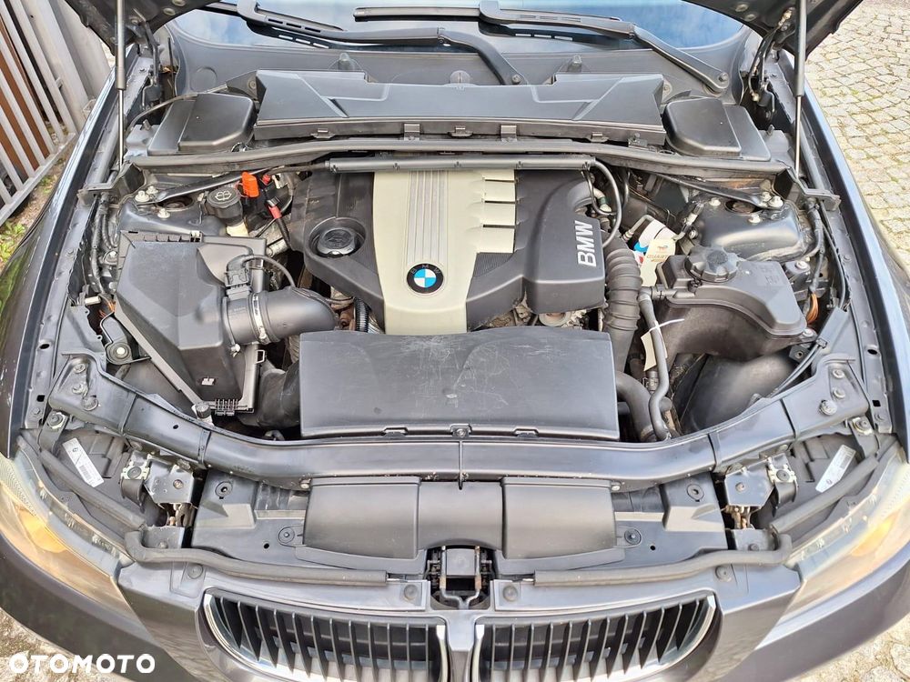 BMW Seria 3 318d - 2