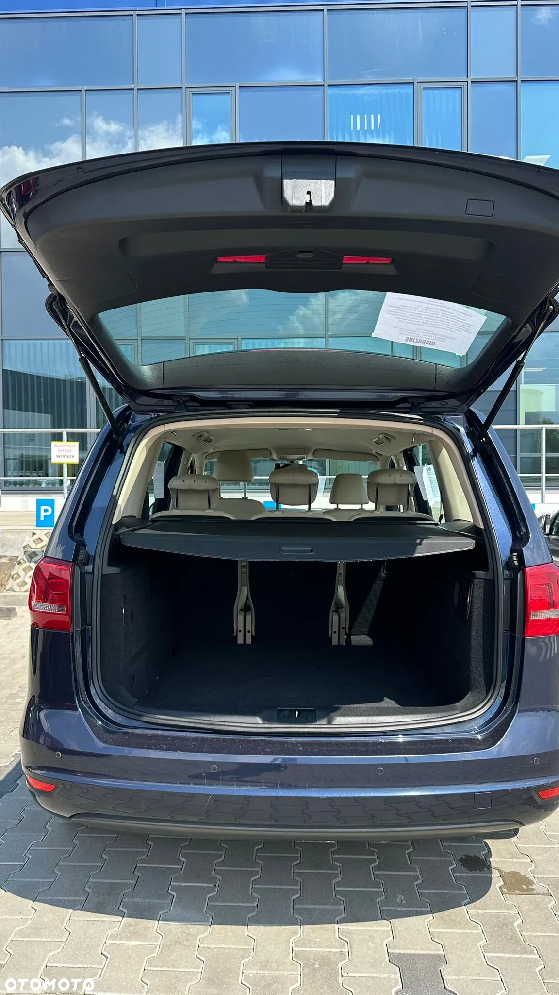 Volkswagen Sharan 2.0 TDI DSG BlueMotion Technology Highline - 9