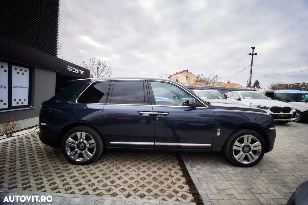 Rolls-Royce Cullinan - 4