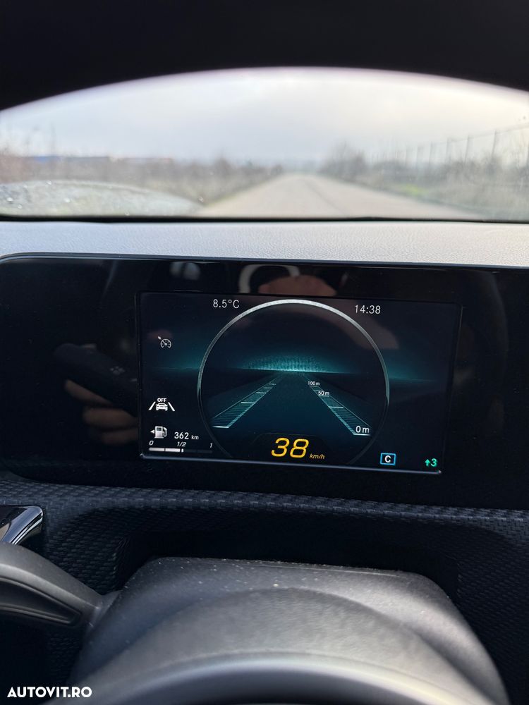 Mercedes-Benz CLA - 23