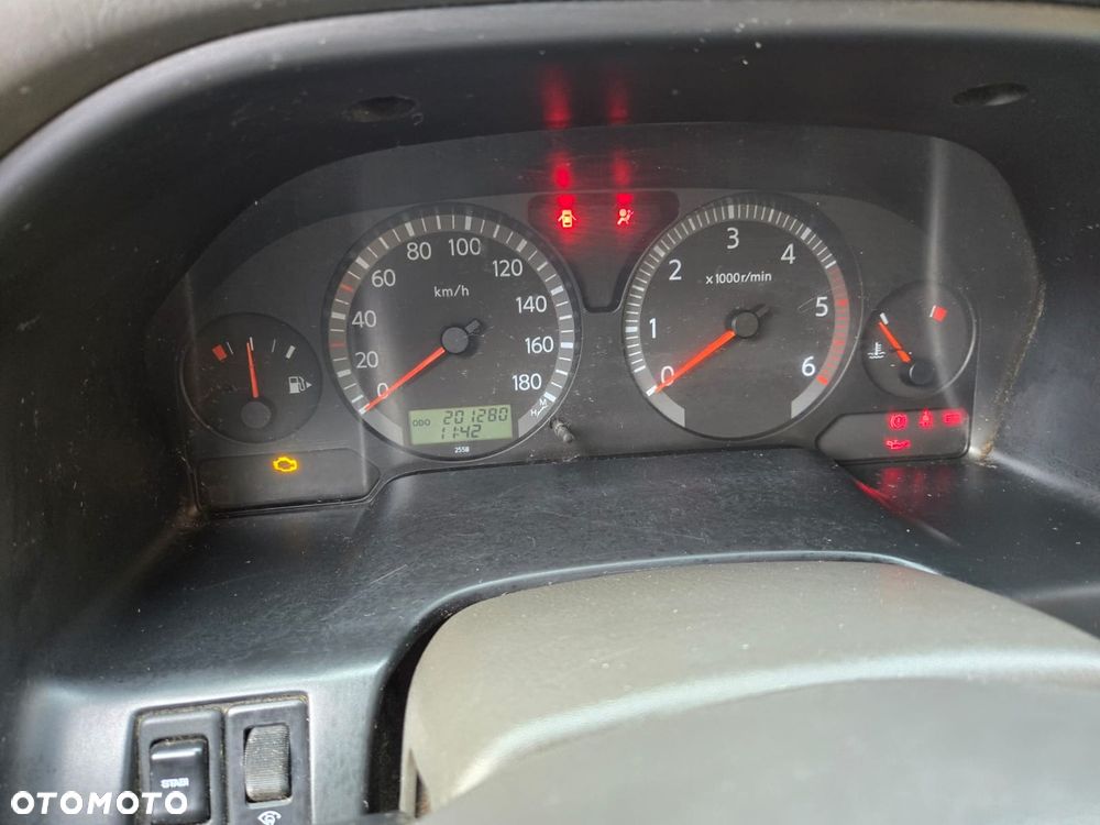 Nissan Patrol - 5