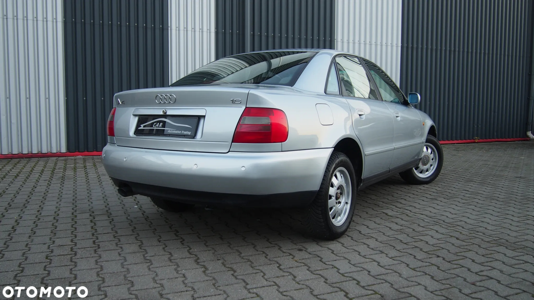 Audi A4 1.6 - 4