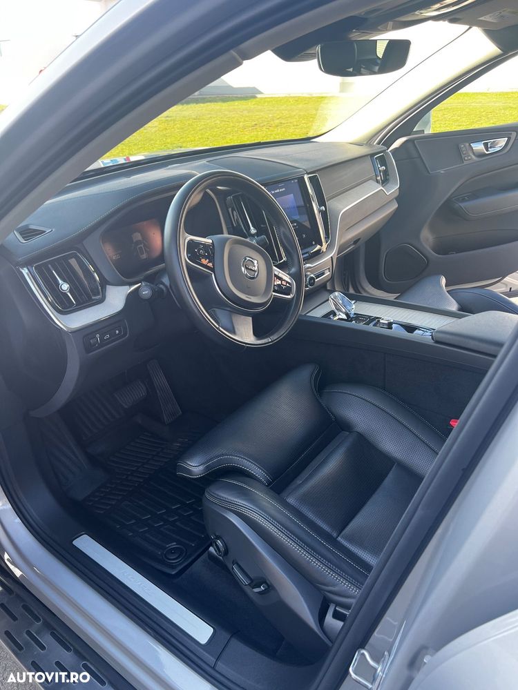 Volvo XC 60 T8 AWD Recharge Ultimate Dark - 8