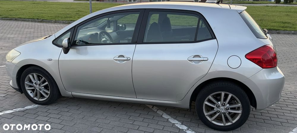 Toyota Auris 1.4 D-4D - 4