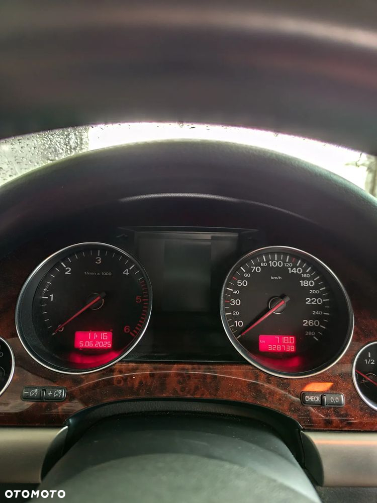 Audi A8 4.2 TDI Quattro - 24