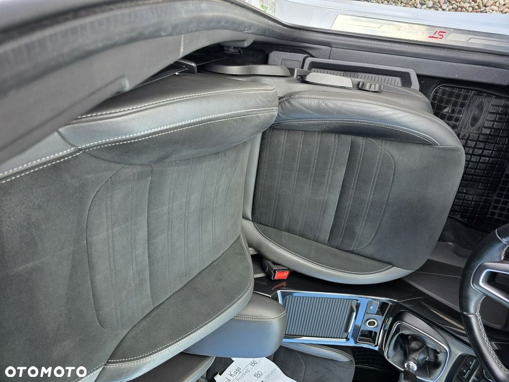 Ford Kuga 2.0 TDCi 4x4 ST-Line - 27