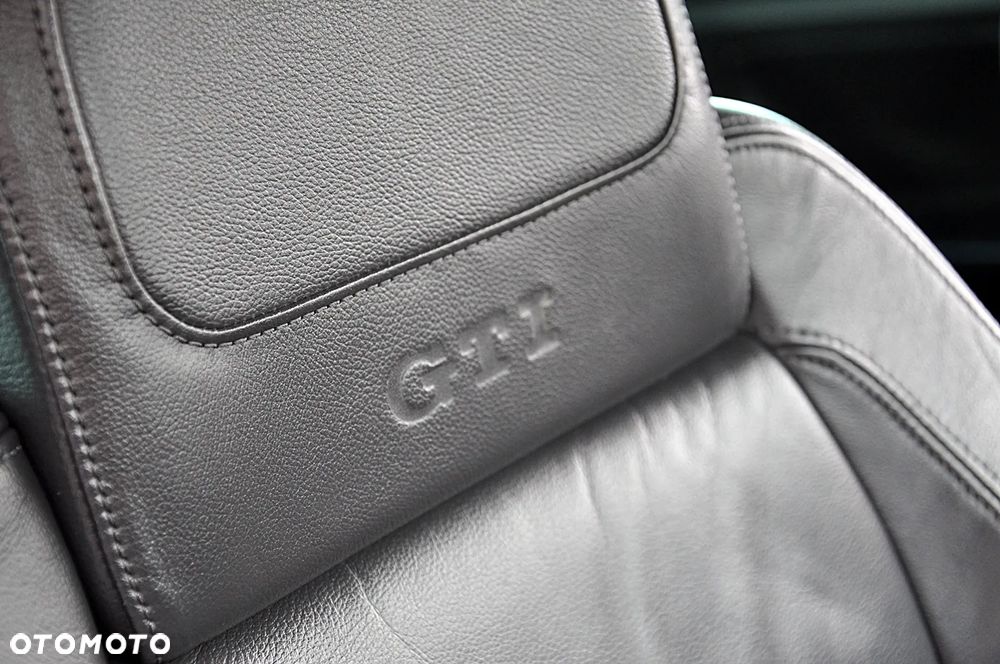 Volkswagen Golf 2.0 GTI - 27