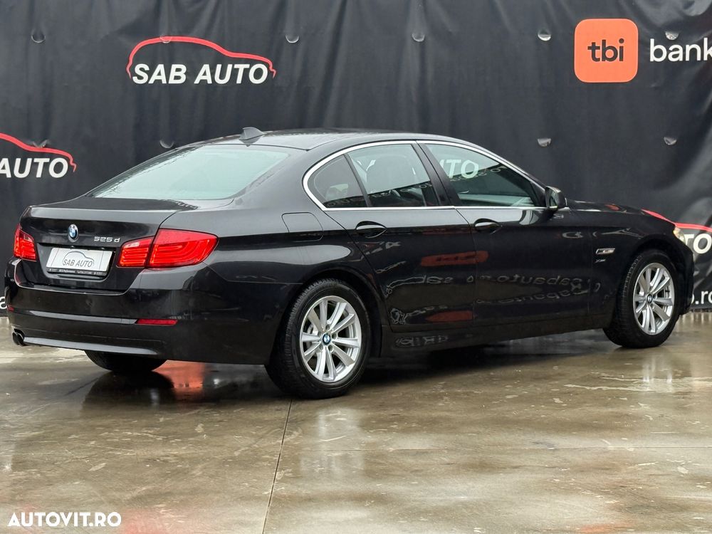 BMW Seria 5 525d xDrive Aut. - 22