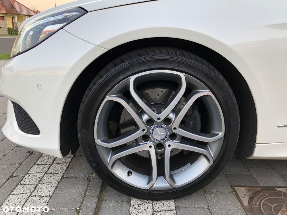 Mercedes-Benz Klasa E 220 CDI 7G-TRONIC - 7