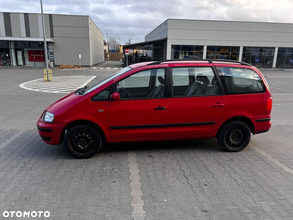 Volkswagen Sharan 1.9 TDI Comfortline - 2