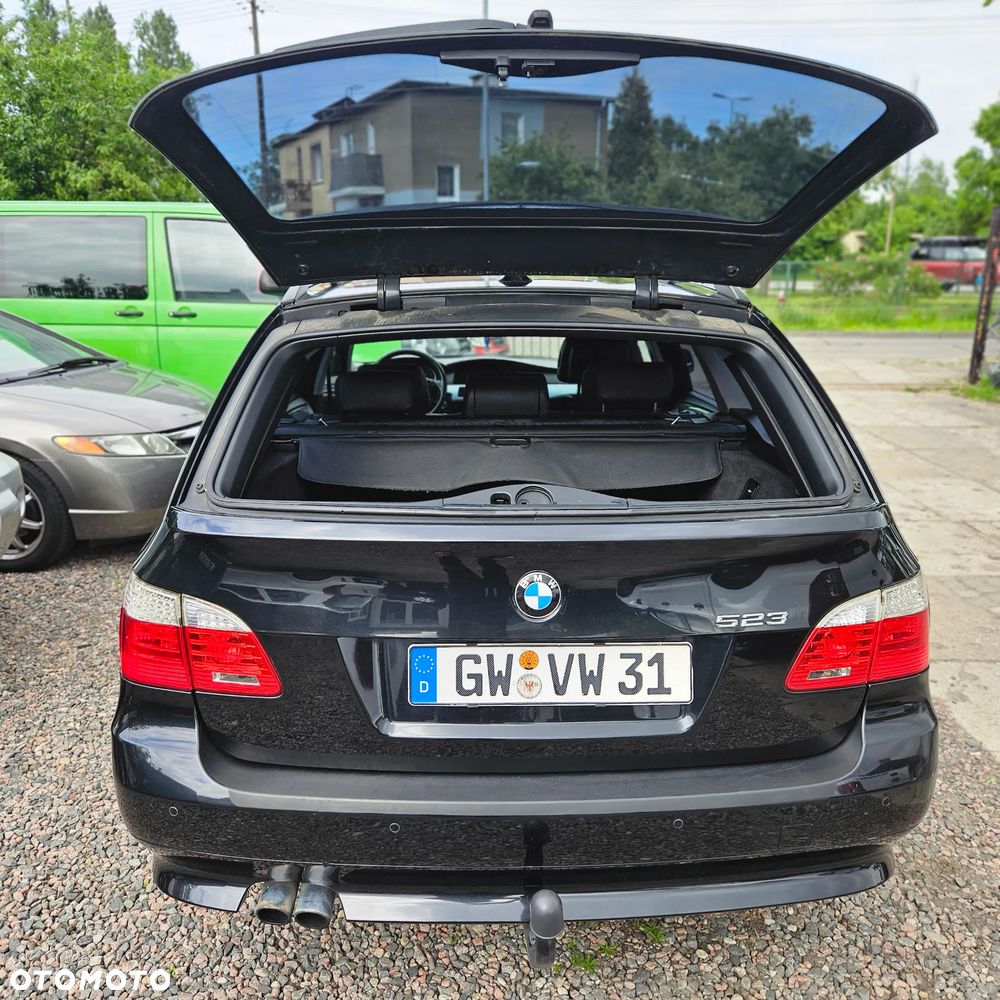 BMW Seria 5 523i Edition Exclusive - 12