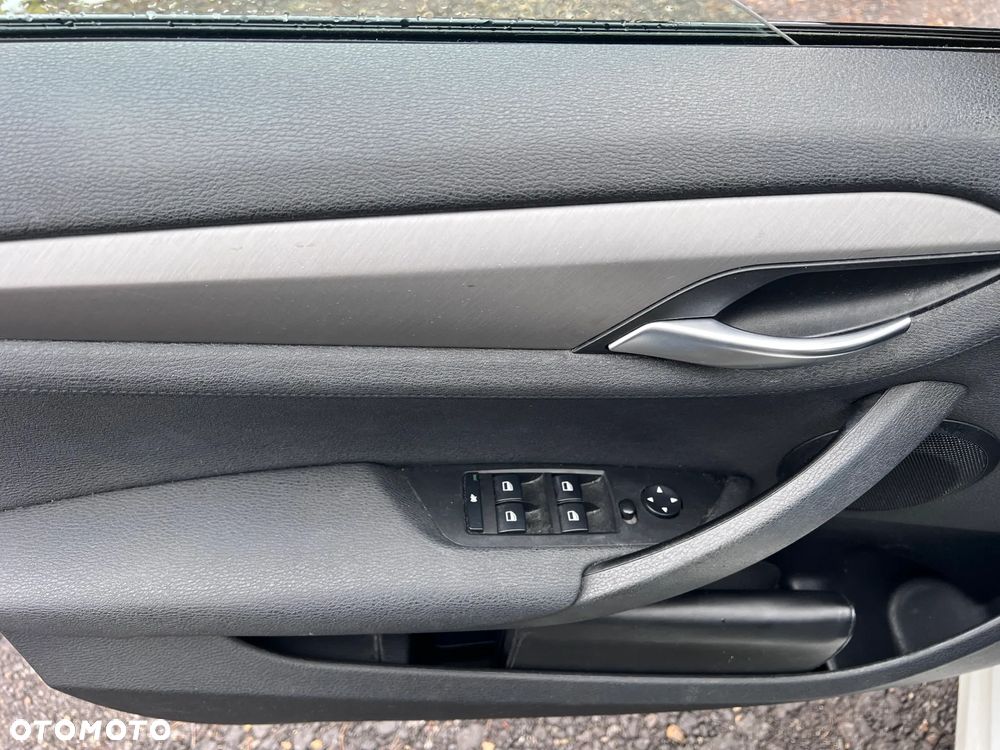 BMW X1 xDrive20d - 11