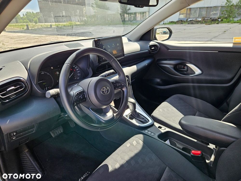 Toyota Yaris - 13