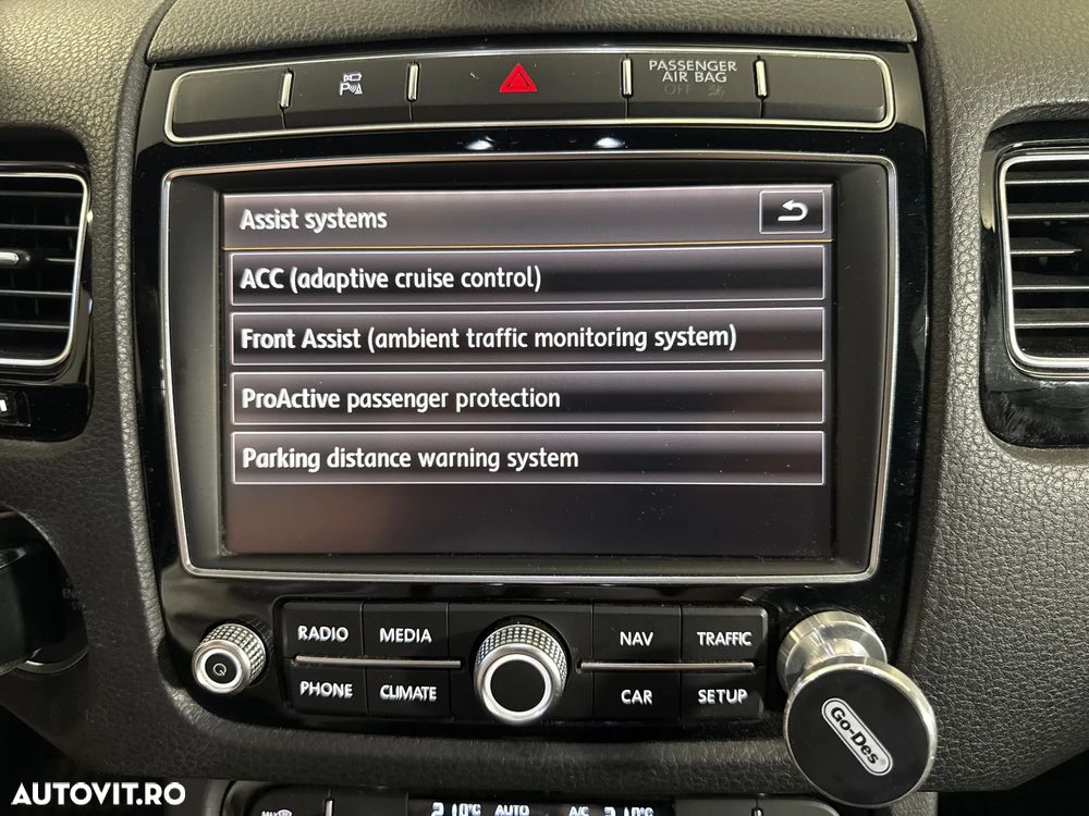 Volkswagen Touareg - 22