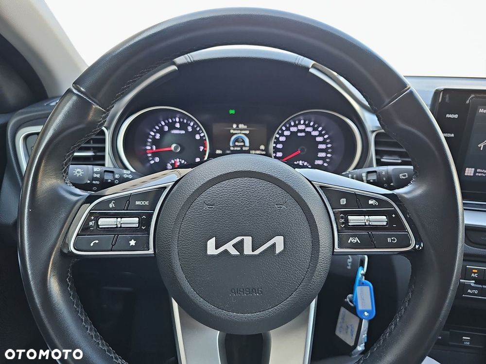 Kia Ceed 1.5 T-GDI M - 14