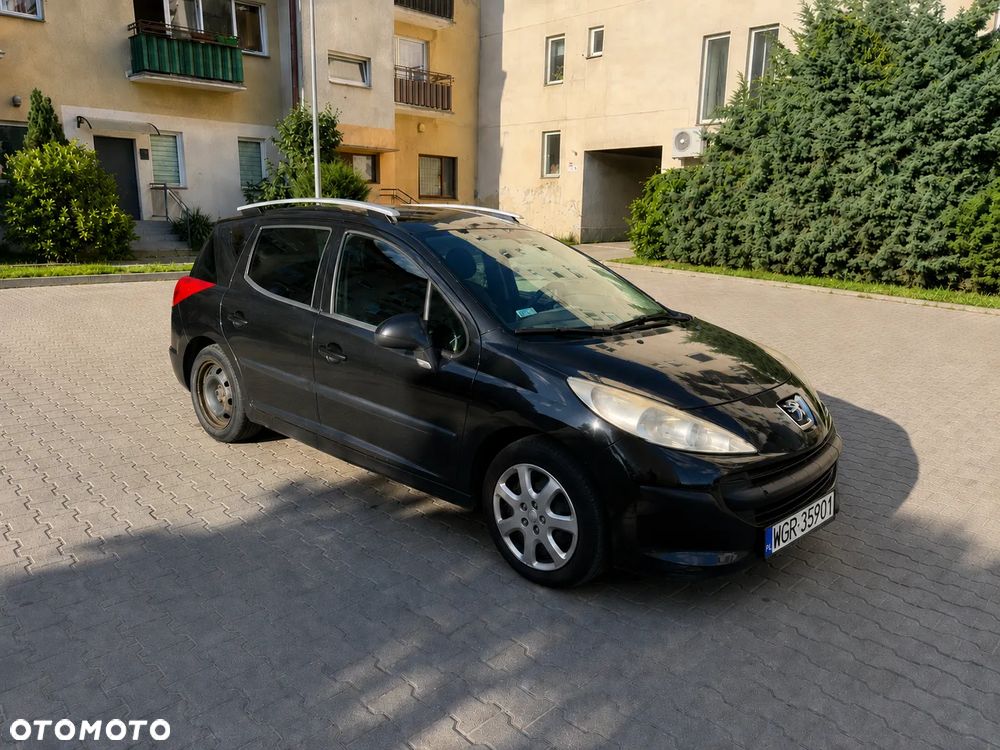 Peugeot 207 1.4 - 15