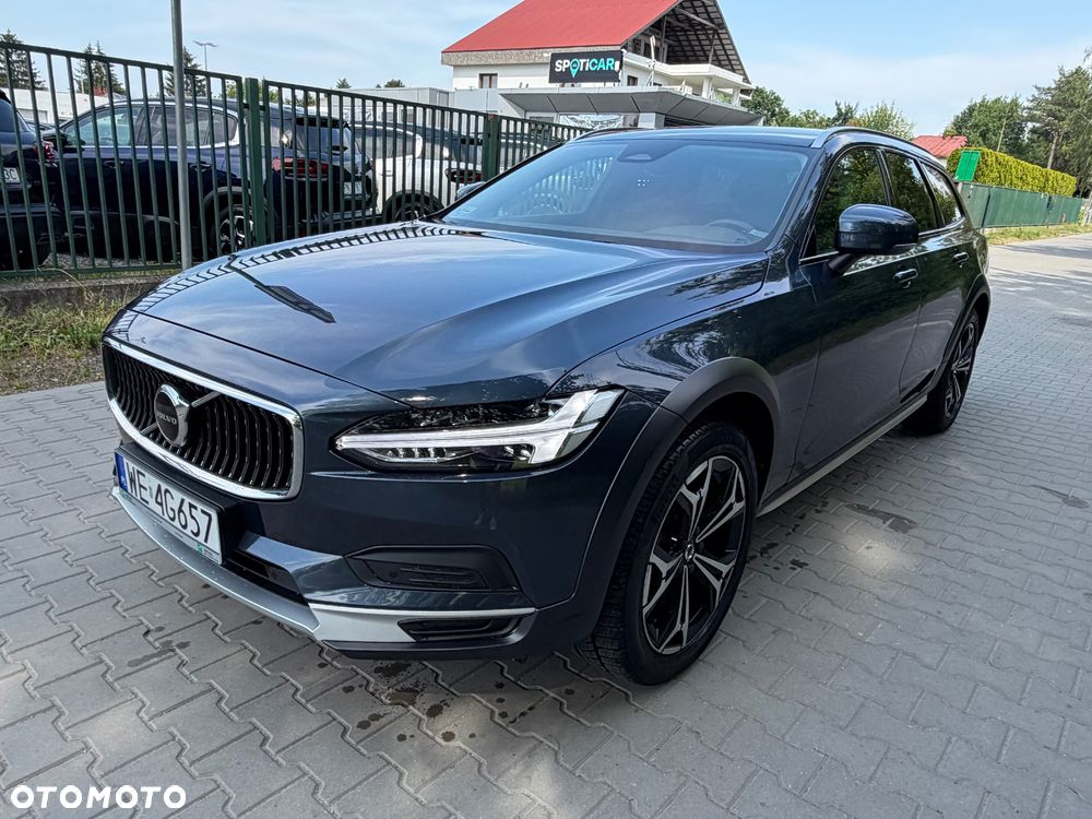 Volvo V90 Cross Country D5 AWD Pro - 2