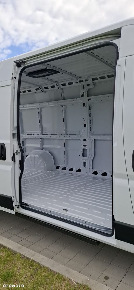 Toyota Proace MAX EV - 10