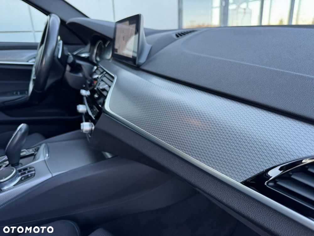 BMW Seria 5 520i M Sport sport - 20