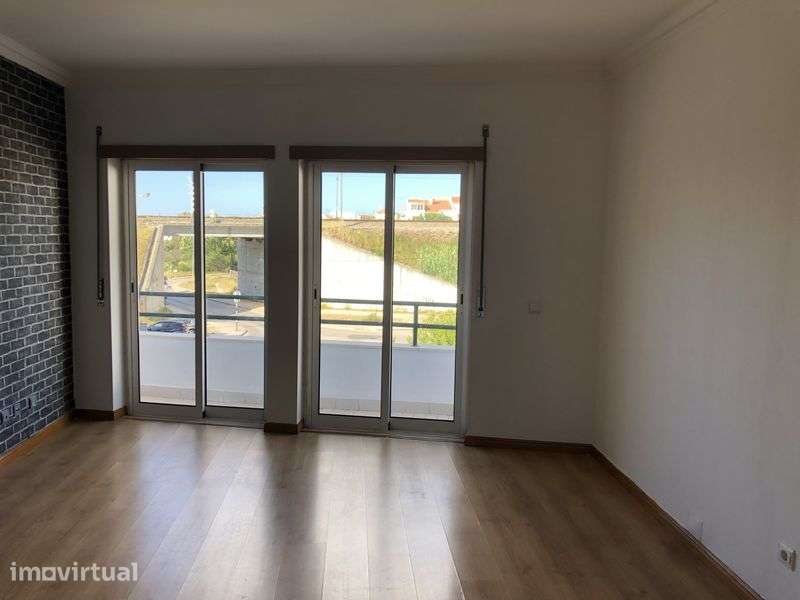 Apartamento T2 Vale de Flores Feijó - Grande imagem: 4/8
