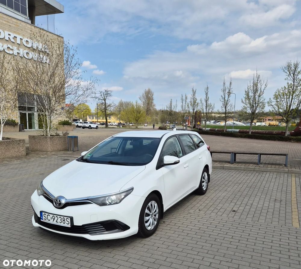 Toyota Auris 1.4 D-4D Active - 2