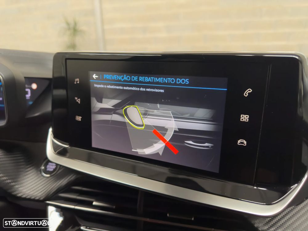 Peugeot 2008 1.2 PureTech Allure Pack - 19