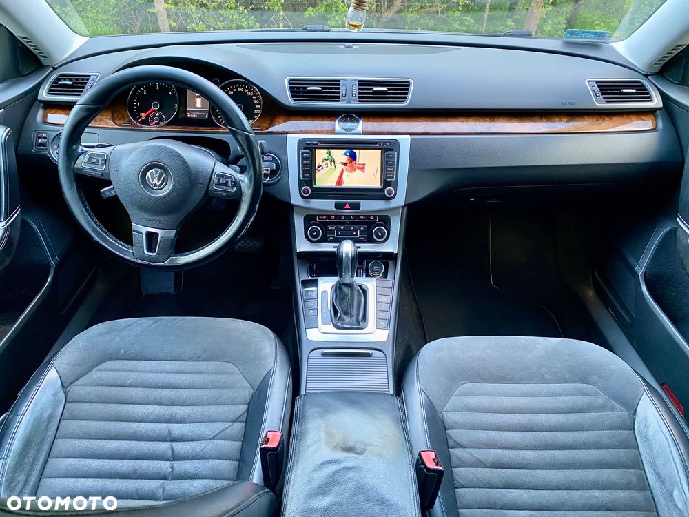 Volkswagen Passat 2.0 TDI DPF DSG Individual Chrom - 14