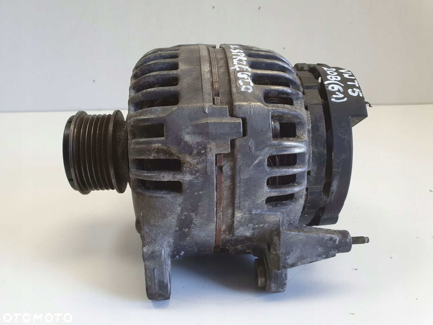VW Transporter T5 2.0 8V ALTERNATOR 038903024F 120A - 5