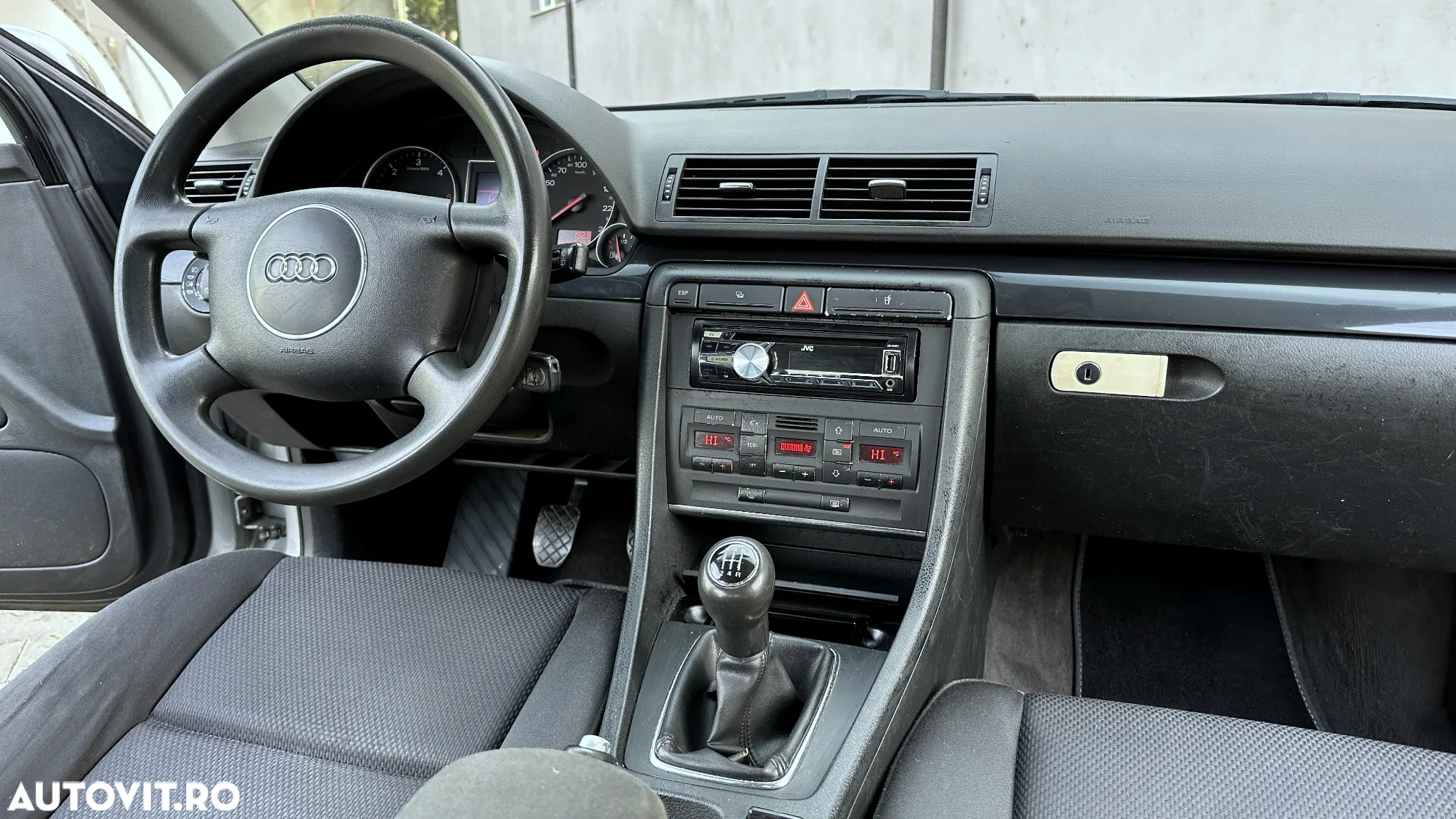 Audi A4 Avant 1.9 TDI - 23