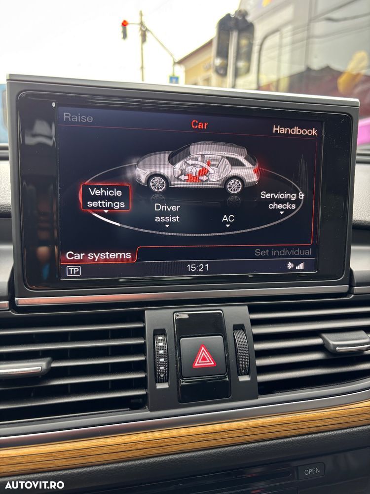 Audi A6 Allroad - 12