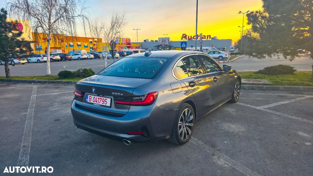 BMW Seria 3 330e Aut. Advantage - 7