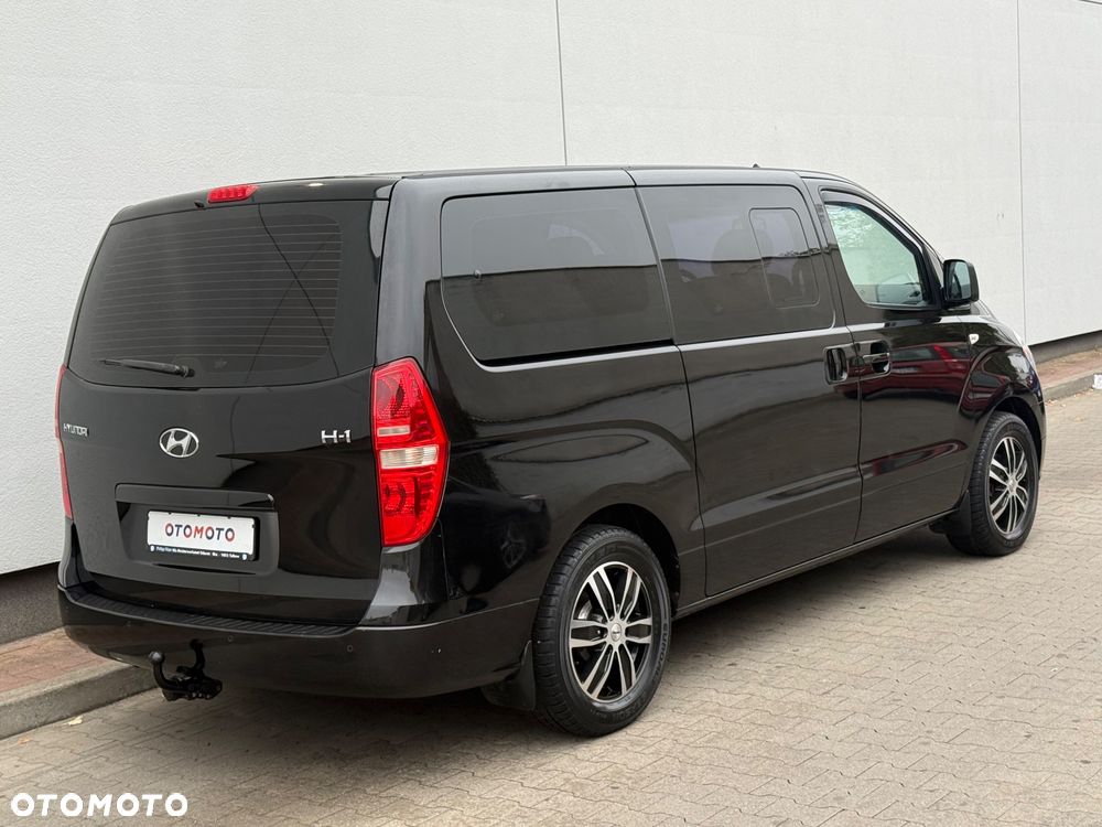 Hyundai H1 2012 photo 3