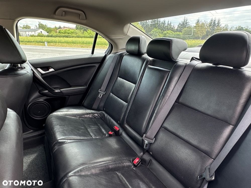 Honda Accord - 17