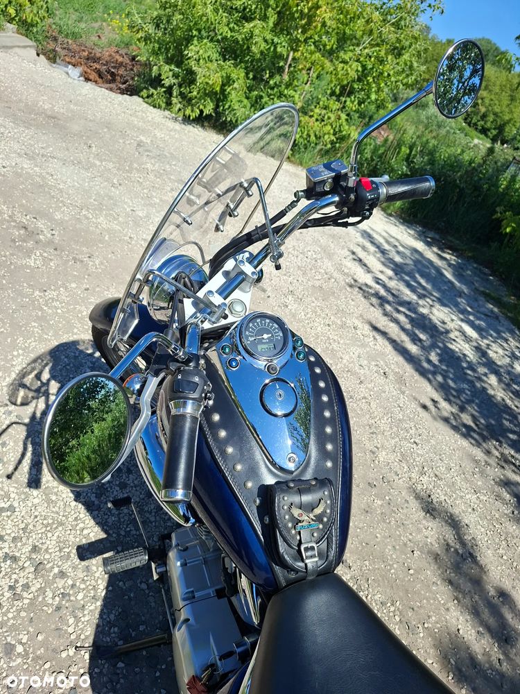 Suzuki Intruder - 7