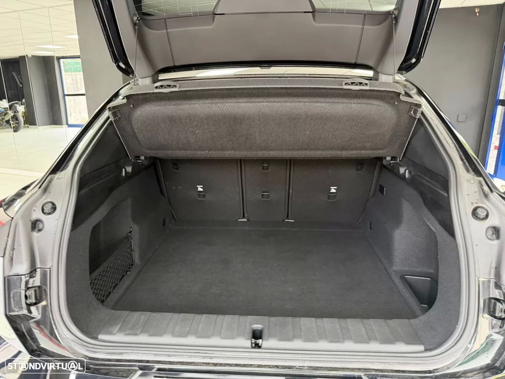 BMW iX2 eDrive20 Pack Desportivo M - 13