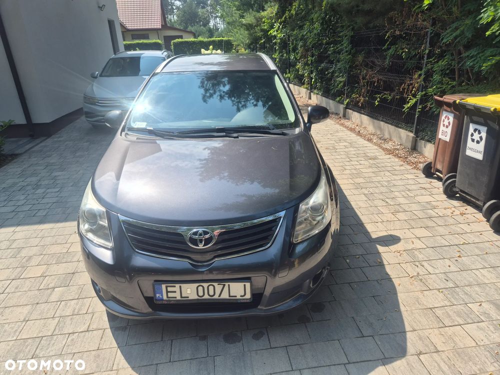 Toyota Avensis 2.0 D-4D Sol - 4