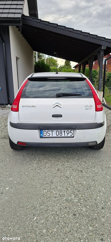 Citroën C4 1.6 16V Impress - 4