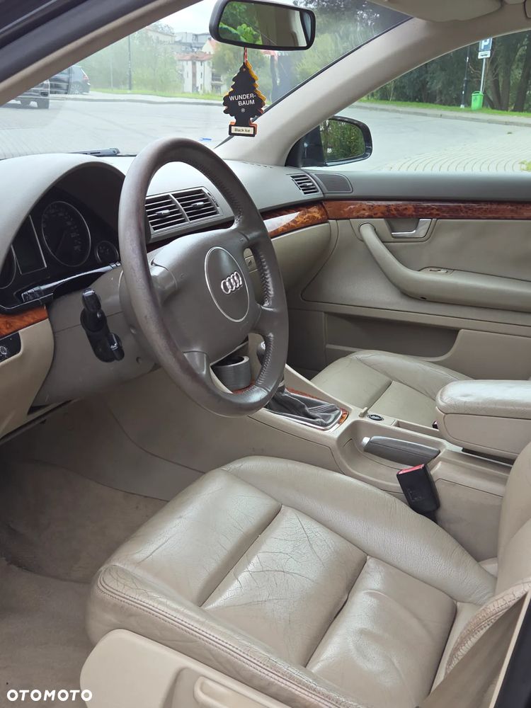 Audi A4 - 22