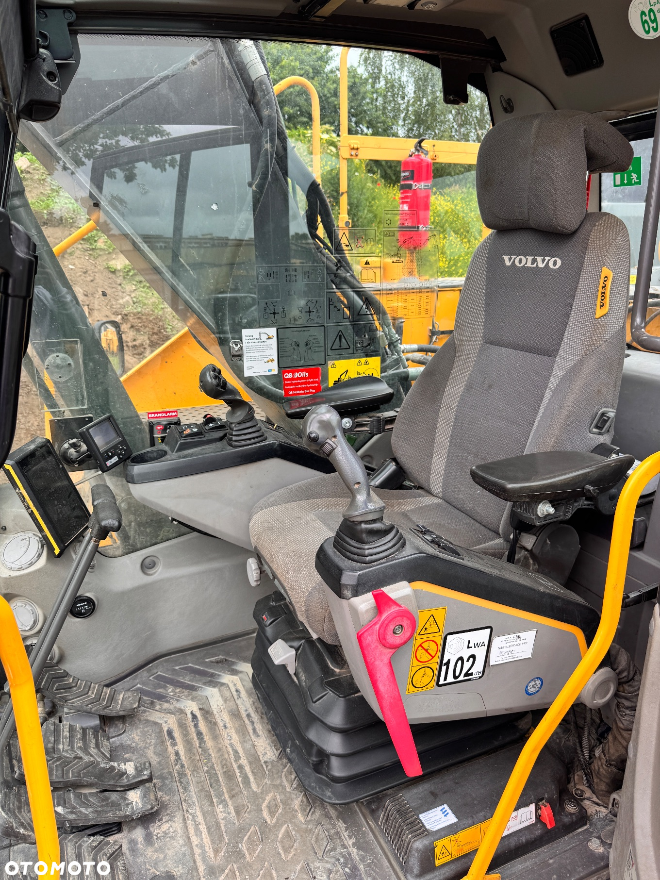 Volvo EC220EL - 12