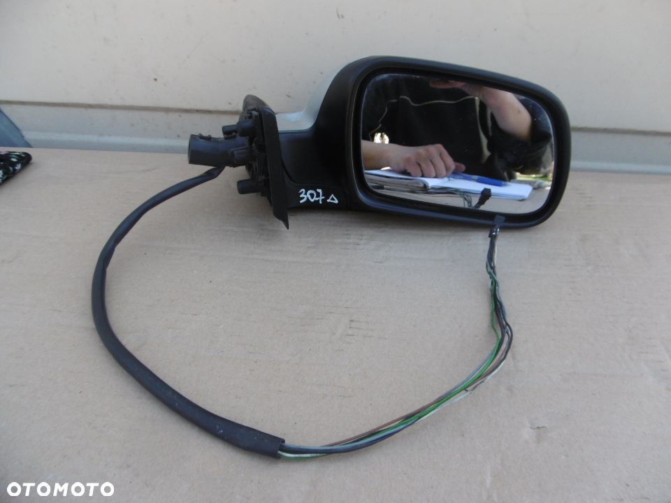 Lusterko prawe Peugeot 307 6 pin europa - 1