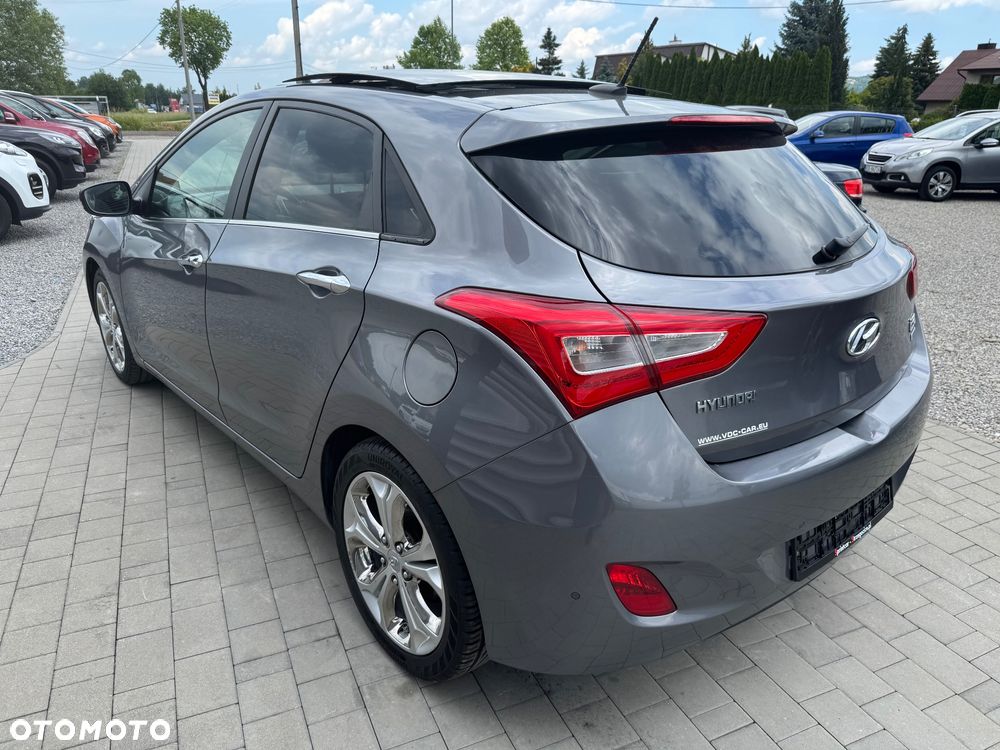 Hyundai i30 blue 1.6 CRDi YES Gold - 8