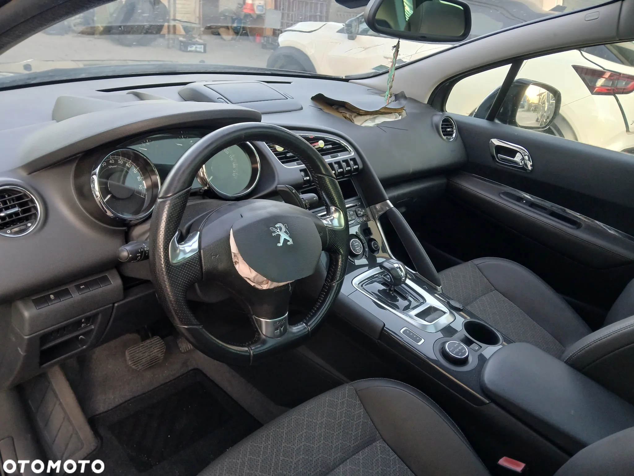 Peugeot 3008 2.0 HDi HYbrid4 - 15