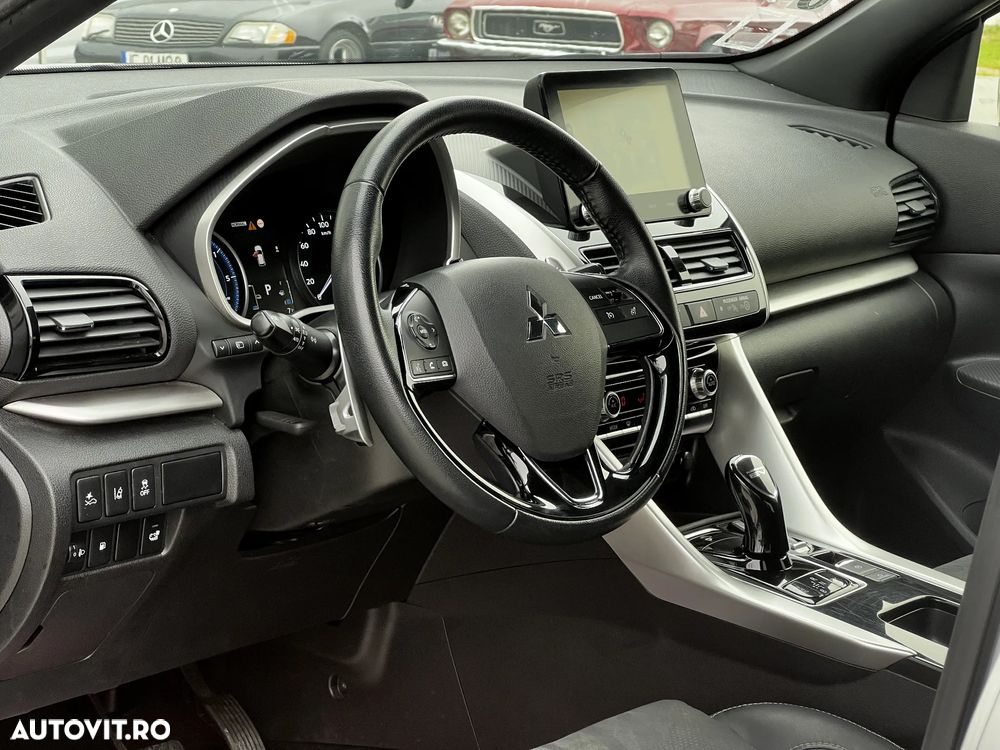 Mitsubishi Eclipse-Cross - 13