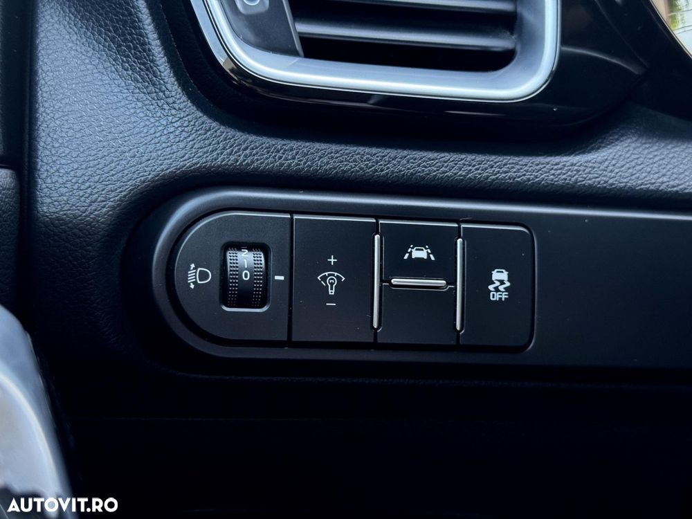 Kia Ceed - 14