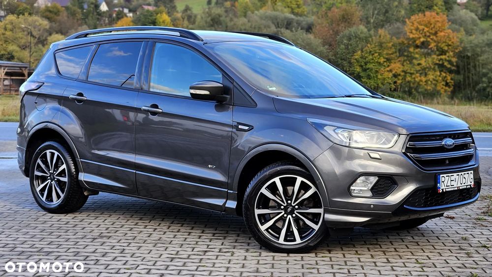 Ford Kuga 2.0 TDCi 4x4 ST-Line - 4